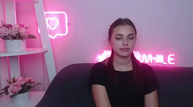 MilanaAngelAs online show from February 1, 2025, 5:47 pm