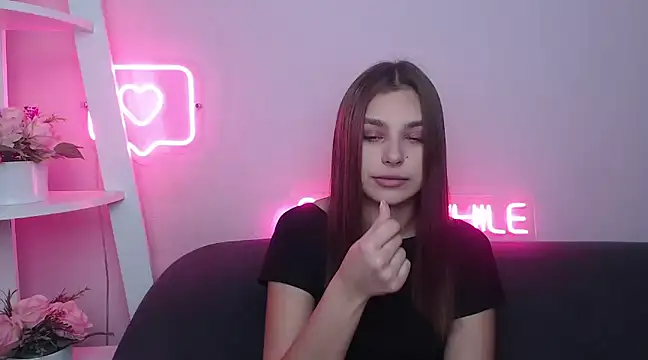 MilanaAngelAs online show from February 3, 2025, 5:40 am