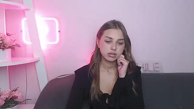 MilanaAngelAs online show from September 15, 2025, 1:00 pm