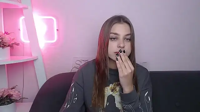 MilanaAngelAs online show from October 7, 2025, 7:44 pm