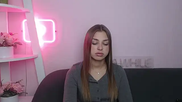 MilanaAngelAs online show from November 25, 2025, 8:42 pm