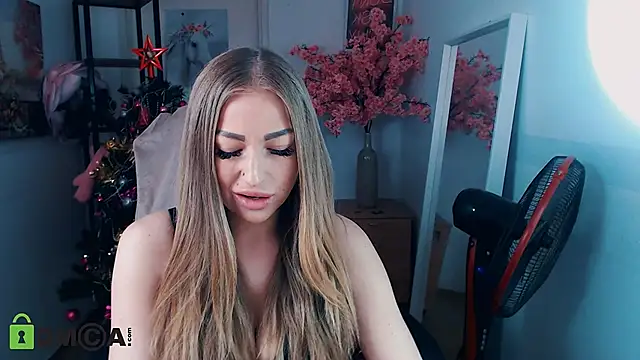 Snapshot of _KittyBoo chatting on January 7, 2025, 10:22 am KittyBoo online show from January 7, 2025, 10:22 am