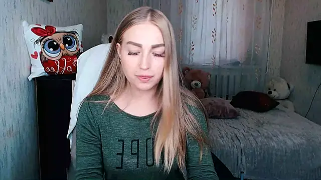 Snapshot of _KittyBoo chatting on October 16, 2025, 7:31 am KittyBoo online show from October 16, 2025, 7:31 am