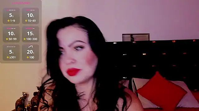 Snapshot of charlottemeyerr chatting on December 18, 2024, 4:17 pm charlottemeyerr online show from December 18, 2024, 4:17 pm