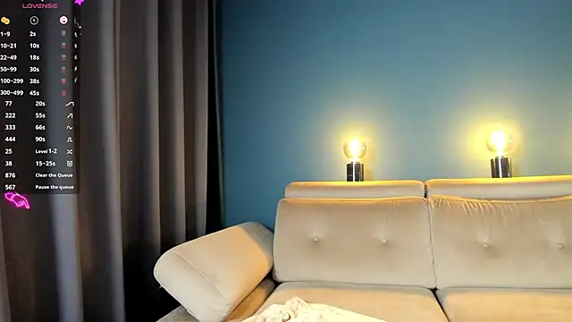 Snapshot of Project-Raven chatting on March 16, 2025, 8:11 pm Project-Raven online show from March 16, 2025, 8:11 pm