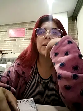 Snapshot of Rousse_Collinss chatting on December 19, 2024, 4:13 am Rousse Collinss online show from December 19, 2024, 4:13 am