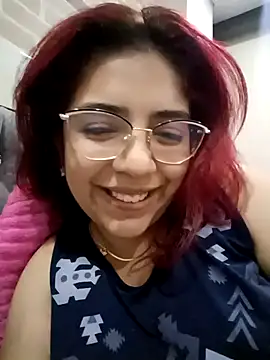 Snapshot of Rousse_Collinss chatting on December 31, 2024, 5:44 am Rousse Collinss online show from December 31, 2024, 5:44 am