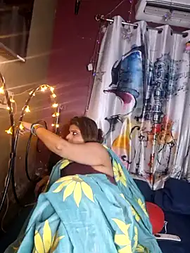 Snapshot of Maaya66 chatting on November 3, 2025, 7:37 pm Maaya66 online show from November 3, 2025, 7:37 pm