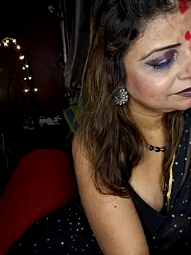 Snapshot of Maaya66 chatting on November 14, 2025, 7:01 pm Maaya66 online show from November 14, 2025, 7:01 pm