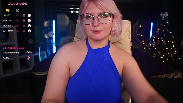 Snapshot of CoolTatis chatting on January 14, 2025, 3:01 am CoolTatis online show from January 14, 2025, 3:01 am