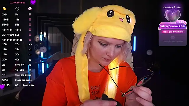 Snapshot of CoolTatis chatting on January 15, 2025, 9:20 pm CoolTatis online show from January 15, 2025, 9:20 pm