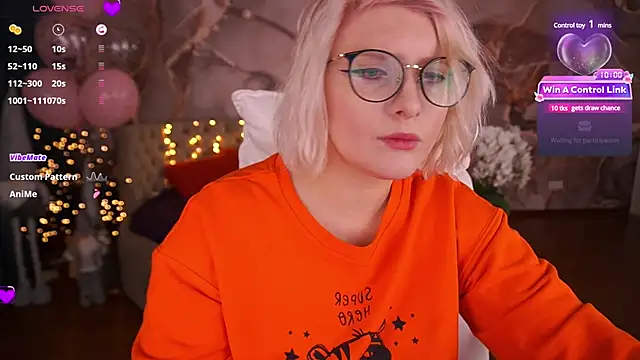 Snapshot of CoolTatis chatting on January 21, 2025, 9:15 pm CoolTatis online show from January 21, 2025, 9:15 pm