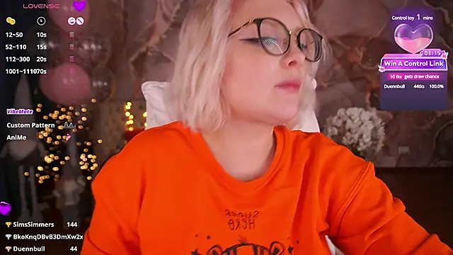 Snapshot of CoolTatis chatting on January 22, 2025, 12:16 am CoolTatis online show from January 22, 2025, 12:16 am