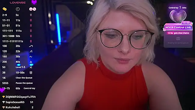 Snapshot of CoolTatis chatting on March 1, 2025, 10:34 am CoolTatis online show from March 1, 2025, 10:34 am