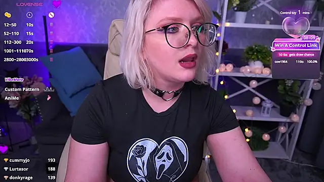 Snapshot of CoolTatis chatting on March 15, 2025, 2:12 pm CoolTatis online show from March 15, 2025, 2:12 pm