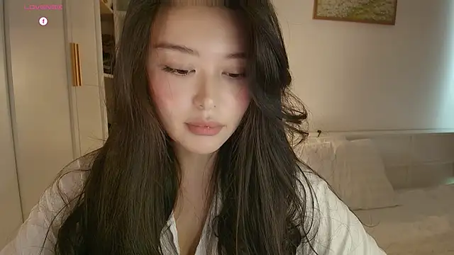 tenderlybaee online show from November 29, 2025, 5:10 am