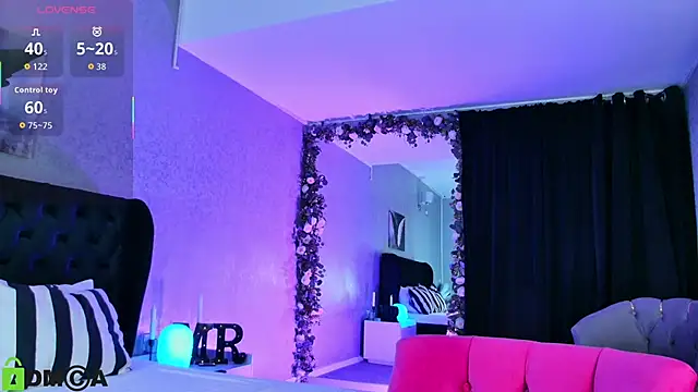 MashaReed  online show from November 15, 2025, 9:43 pm