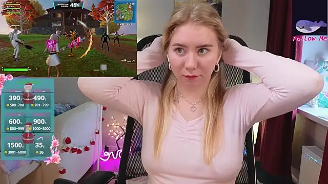 Snapshot of D0nna_ chatting on December 16, 2024, 10:40 am D0nna online show from December 16, 2024, 10:40 am