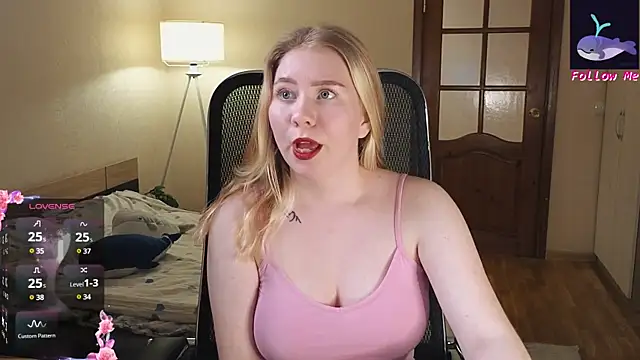 Snapshot of D0nna_ chatting on January 13, 2025, 7:21 pm D0nna online show from January 13, 2025, 7:21 pm