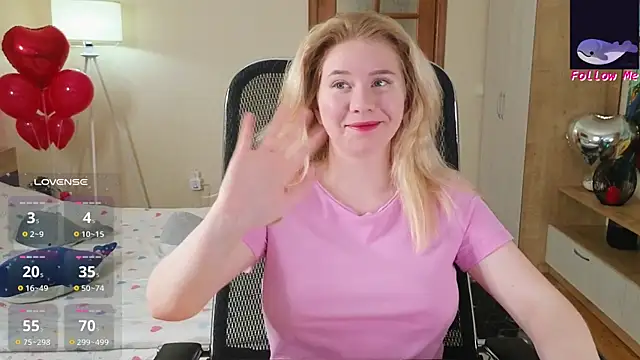 Snapshot of D0nna_ chatting on February 13, 2025, 10:11 pm D0nna online show from February 13, 2025, 10:11 pm