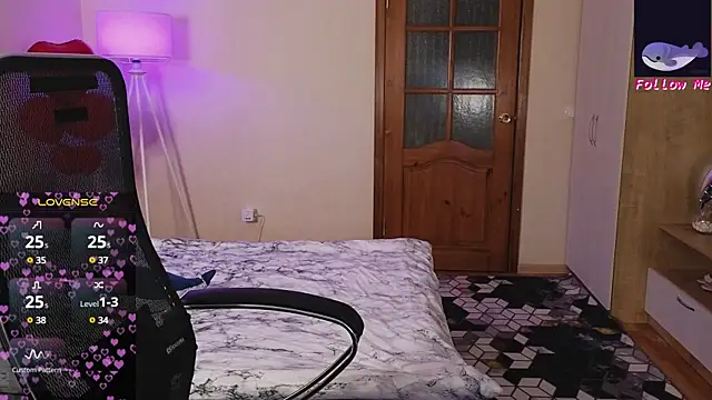 Snapshot of D0nna_ chatting on March 22, 2025, 8:26 pm D0nna online show from March 22, 2025, 8:26 pm