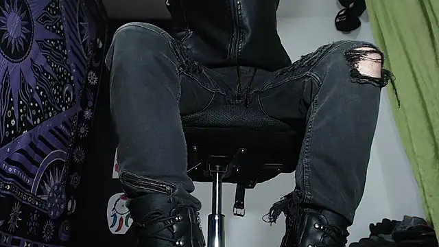 Dicaprioo  online show from December 17, 2024, 2:01 am