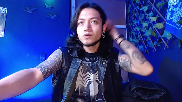 Dicaprioo  online show from November 11, 2025, 1:44 pm