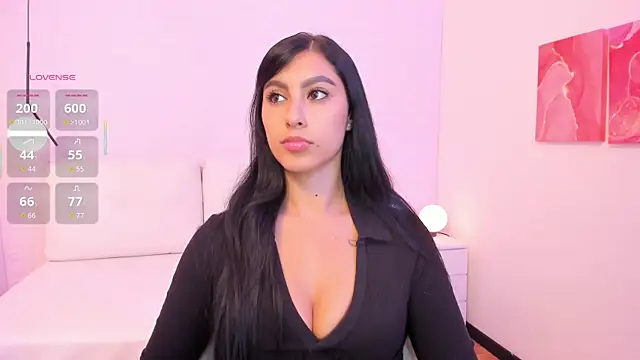 Snapshot of Emily_roux chatting on September 10, 2025, 1:38 am Emily roux online show from September 10, 2025, 1:38 am