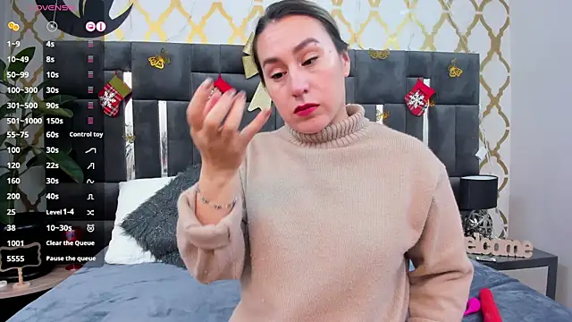 Snapshot of RubbyTaylor chatting on November 24, 2025, 2:39 pm RubbyTaylor online show from November 24, 2025, 2:39 pm