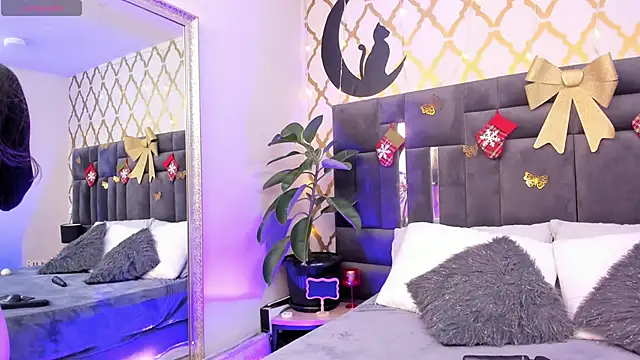 Snapshot of RubbyTaylor chatting on November 27, 2025, 6:54 pm RubbyTaylor online show from November 27, 2025, 6:54 pm