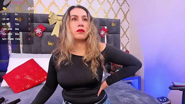 Snapshot of RubbyTaylor chatting on December 4, 2025, 7:22 pm RubbyTaylor online show from December 4, 2025, 7:22 pm