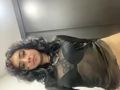 Snapshot of _Gothiccbitch_ chatting on December 13, 2024, 9:02 am  Gothiccbitch  online show from December 13, 2024, 9:02 am