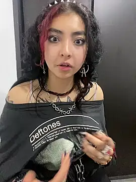 Snapshot of _Gothiccbitch_ chatting on December 17, 2024, 7:40 am  Gothiccbitch  online show from December 17, 2024, 7:40 am