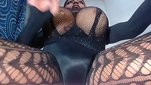 andreablackcock online show from October 12, 2025, 3:05 am