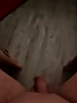 Szeltolo001 online show from December 1, 2025, 3:00 am