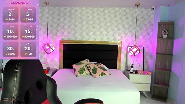 Snapshot of delilaquinn chatting on March 21, 2025, 12:17 pm delilaquinn online show from March 21, 2025, 12:17 pm