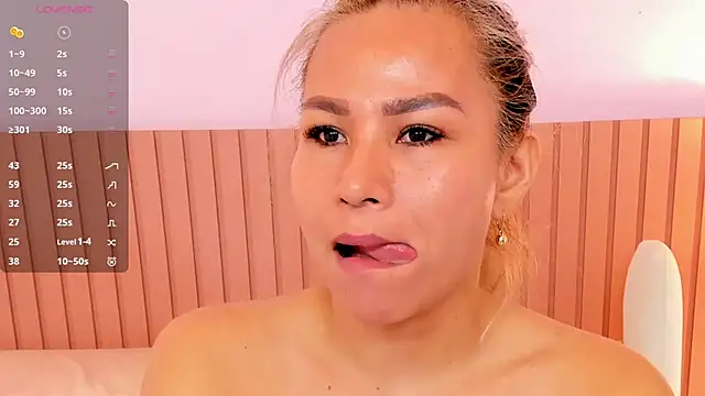 Snapshot of katia_expensive chatting on November 14, 2025, 11:31 am katia expensive online show from November 14, 2025, 11:31 am