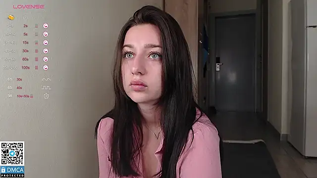 Zoi Morgan online show from September 17, 2025, 5:42 am