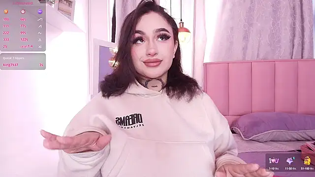 bella-green online show from December 23, 2024, 7:09 pm