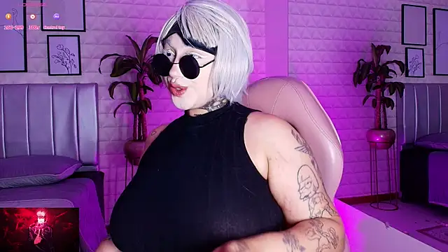 bella-green online show from September 22, 2025, 7:16 pm