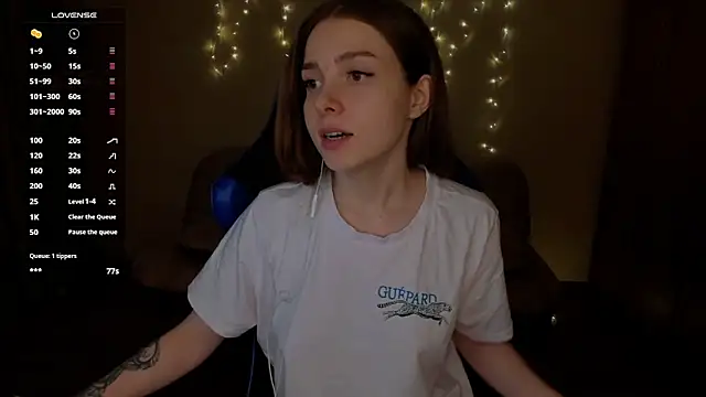 Snapshot of Kami_kam chatting on February 19, 2025, 4:11 pm Kami kam online show from February 19, 2025, 4:11 pm