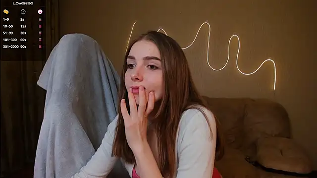 Snapshot of Kami_kam chatting on March 2, 2025, 8:50 pm Kami kam online show from March 2, 2025, 8:50 pm