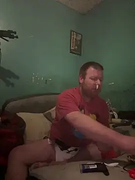 Snapshot of Diaperking916 chatting on March 20, 2025, 1:24 am Diaperking916 online show from March 20, 2025, 1:24 am