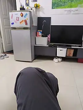 sweet--mm online show from November 19, 2025, 9:31 am