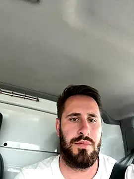 GeoGeorgee online show from September 25, 2025, 1:04 pm