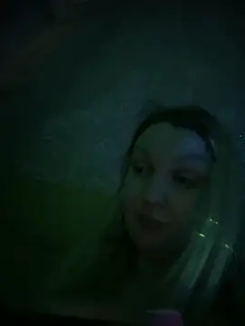 Snapshot of Teya_moon_ chatting on March 20, 2025, 10:18 pm Teya moon  online show from March 20, 2025, 10:18 pm