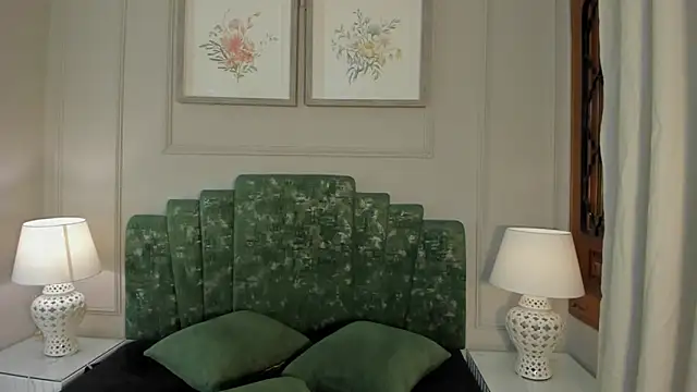 Snapshot of ana_beckett chatting on March 4, 2025, 10:46 am ana beckett online show from March 4, 2025, 10:46 am