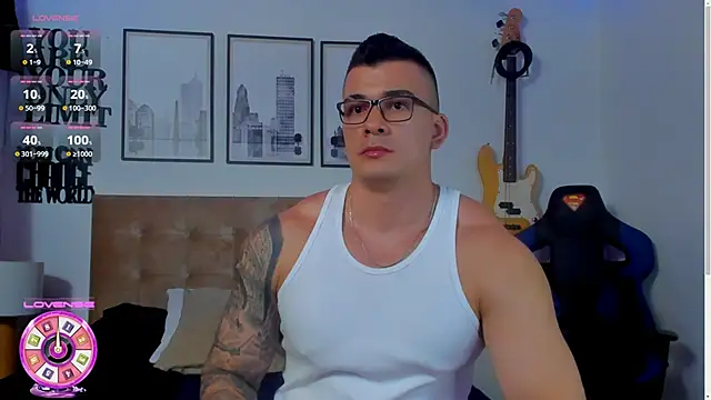 Snapshot of seancarreraa chatting on November 18, 2025, 5:56 am seancarreraa online show from November 18, 2025, 5:56 am