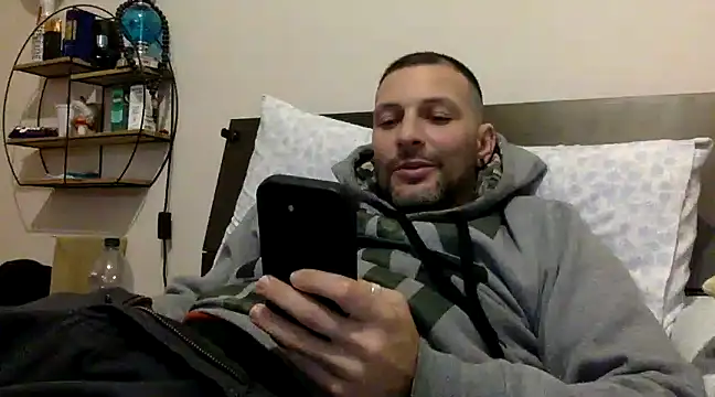 Snapshot of goroasroma90 chatting on March 1, 2025, 4:11 pm goroasroma90 online show from March 1, 2025, 4:11 pm