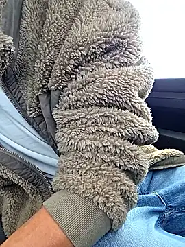 Zeefy online show from October 8, 2025, 9:07 am